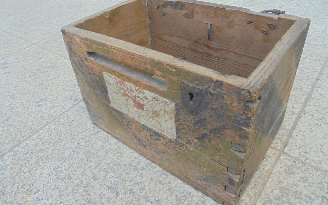 Z muzejních vitrin a depozitářů – poštovní schránka